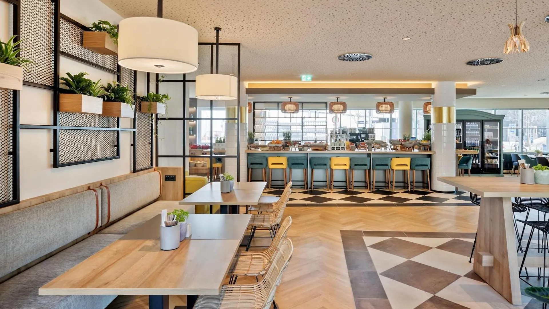 Spark By Hilton Vienna Messe Prater 4*,