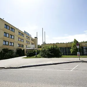 Lenas West Vienne